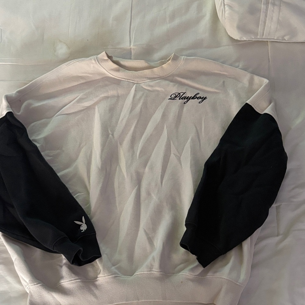 PLAYBOY Men's Cream and Black Crewneck Sweater